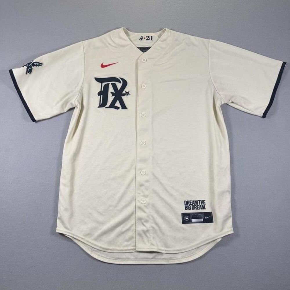 Nike Men's Cream and White T-shirt
